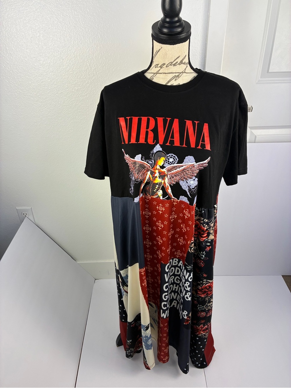 NIRVANA Black, Red & Cream Patchwork Graphic Tee Dress